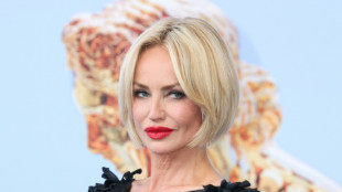 Adriana Karembeu vis&eacute;e par une enqu&ecirc;te pour soustraction aux obligations parentales