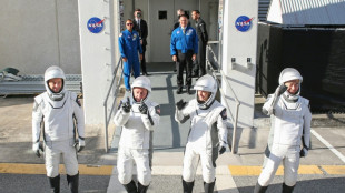 Vier Astronauten zur Internationalen Raumstation SS gestartet