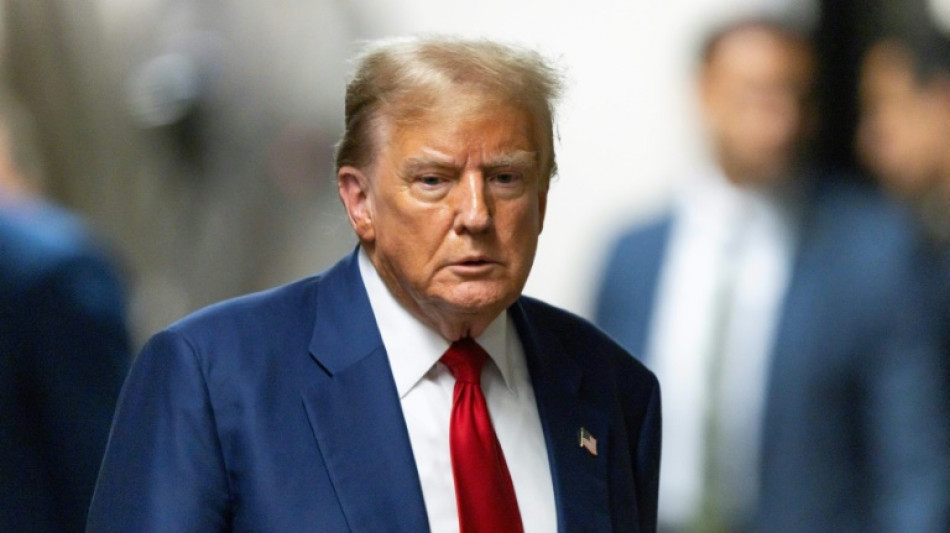Trump acusa a Biden de todos los males al retomar la campa&ntilde;a lejos del juzgado