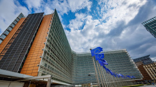 Commissione Ue, 'presidente Polonia convalidi la nomina dei nuovi giudici'