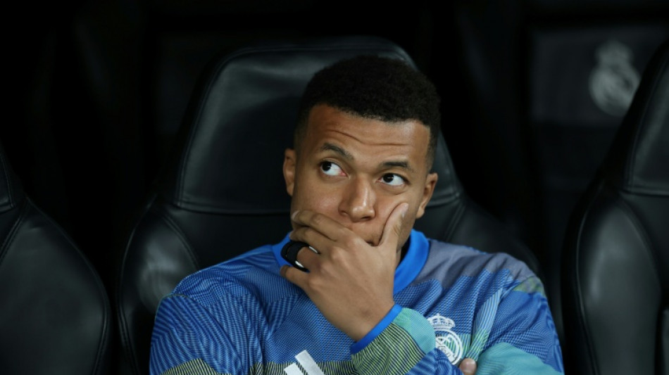 Real Madrid confirma que Mbapp&eacute; est&aacute; fora da Supercopa da Espanha