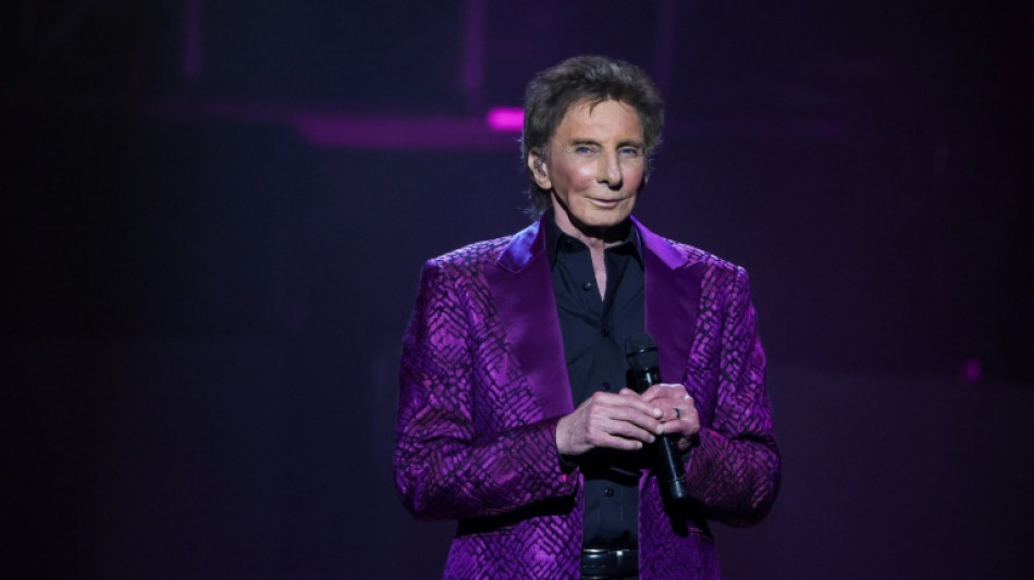 Barry Manilow cancels Las Vegas shows but 'doing great' post-surgery