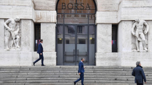 Borsa: l'Europa attende fiacca le trimestrali, Milano -0,7%
