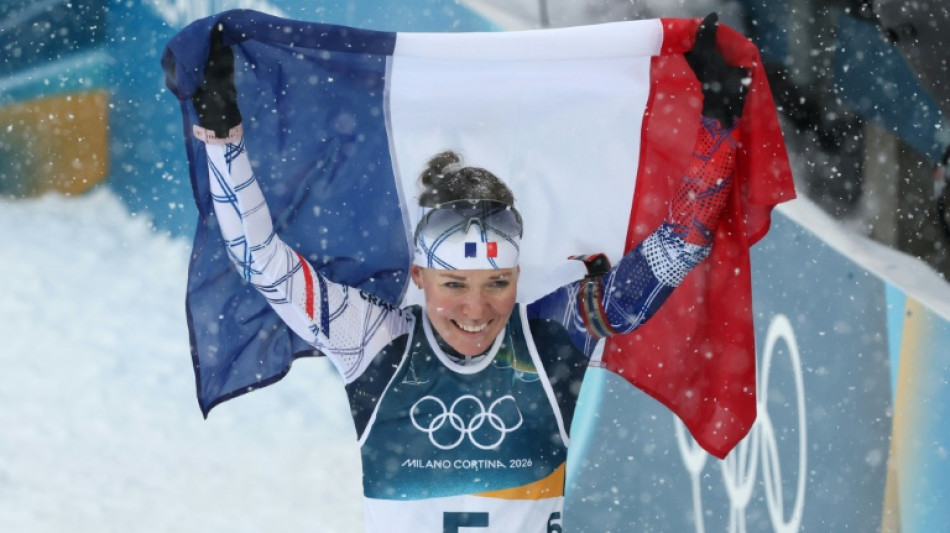 JO: la biathl&egrave;te Oc&eacute;ane Michelon championne olympique de la mass start, Julia Simon en argent