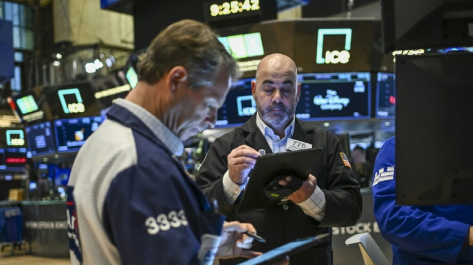 Wall Street recule face aux inqui&eacute;tudes sur la consommation des m&eacute;nages