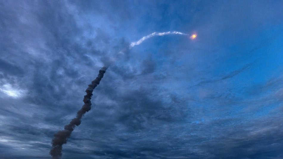 Cohete Ariane 5 coloca dos sat&eacute;lites en &oacute;rbita en su vuelo de despedida
