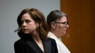 J&uacute;ri delibera em caso de m&atilde;e acusada nos EUA por ataque de filho atirador