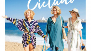 Amiche alle Cicladi, solidarietà femminile e voglia di vita