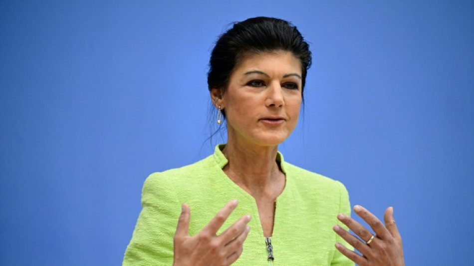 Populist left leader moves to launch new German party