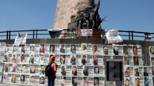 Madres de desaparecidos hallan cad&aacute;veres en unas fosas clandestinas en M&eacute;xico