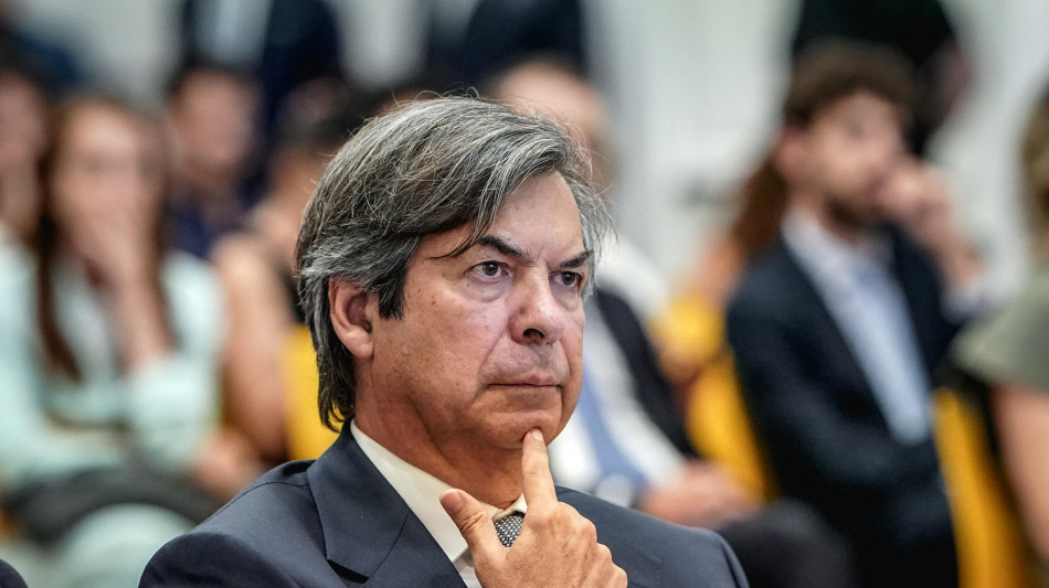 Intesa Sanpaolo valuta esposto alla Consob su Mps