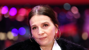 Tribune anti-Bollor&eacute;: Binoche "regrette" l'emploi du mot "fasciste"