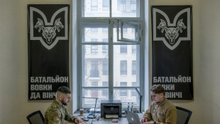 Ukrainian troops' angry push for new recruits 