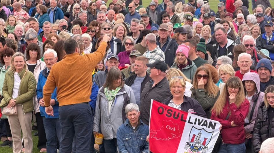 Pr&egrave;s de 2.000 Sullivan rassembl&eacute;s en Irlande pour un record du monde