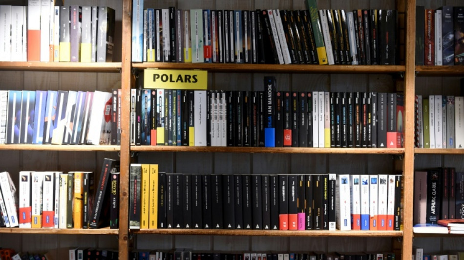 Les librairies doivent-elles servir des caf&eacute;s pour survivre?