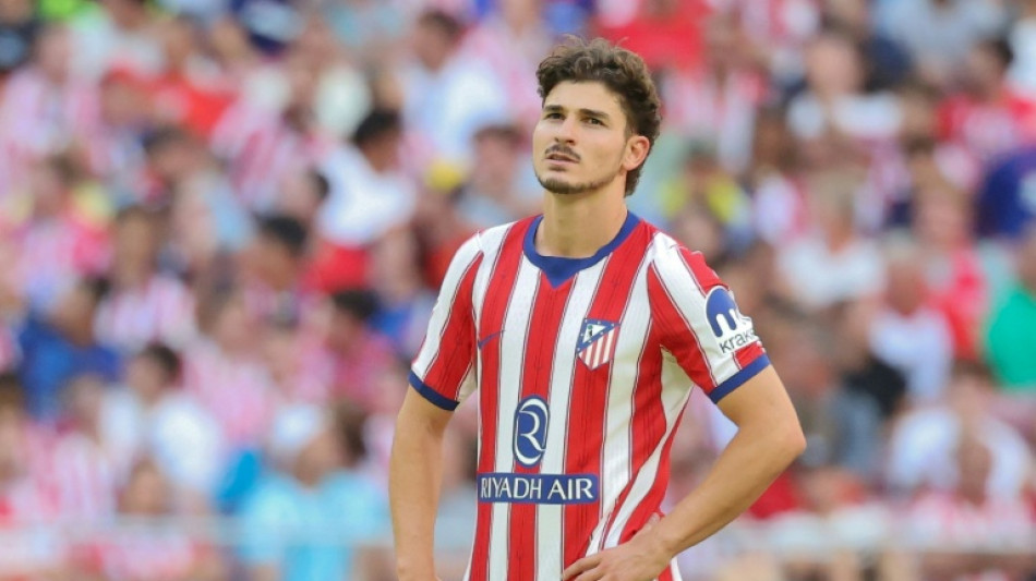 Barcelona mant&eacute;m proposta por Juli&aacute;n &Aacute;lvarez, diz presidente do clube