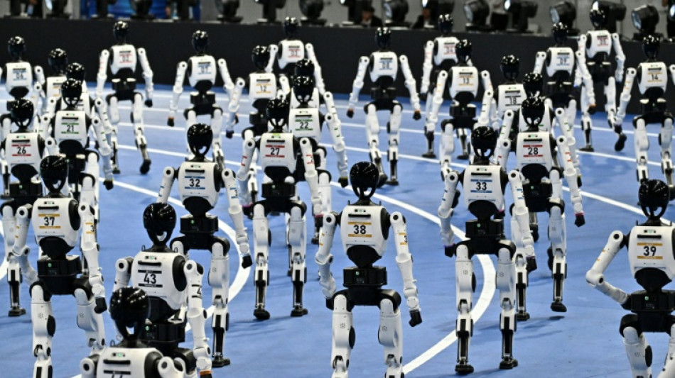 Rob&ocirc;s pulverizam recordes durante competi&ccedil;&atilde;o em Pequim