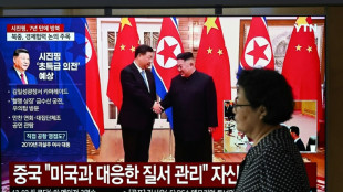 Xi visita Coreia do Norte e promete levar rela&ccedil;&otilde;es a um 'novo patamar'