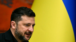 Zelensky rejeita celebrar elei&ccedil;&otilde;es porque 'dividiria a Ucr&acirc;nia'
