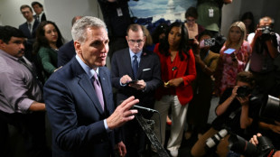 Top US Republican fights right-wing threat to his leadership