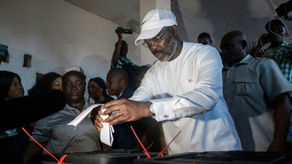 Liberia heading for presidential run-off 
