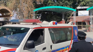 Al menos 17 muertos y m&aacute;s de 80 heridos en un ataque a una mezquita en Pakist&aacute;n