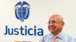 Un ministro renuncia en Colombia para pelear contra la absolución del expresidente Uribe