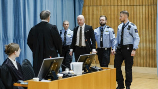 Neonazista Breivik acusa o Estado noruegu&ecirc;s de querer empurr&aacute;-lo 'ao suic&iacute;dio'