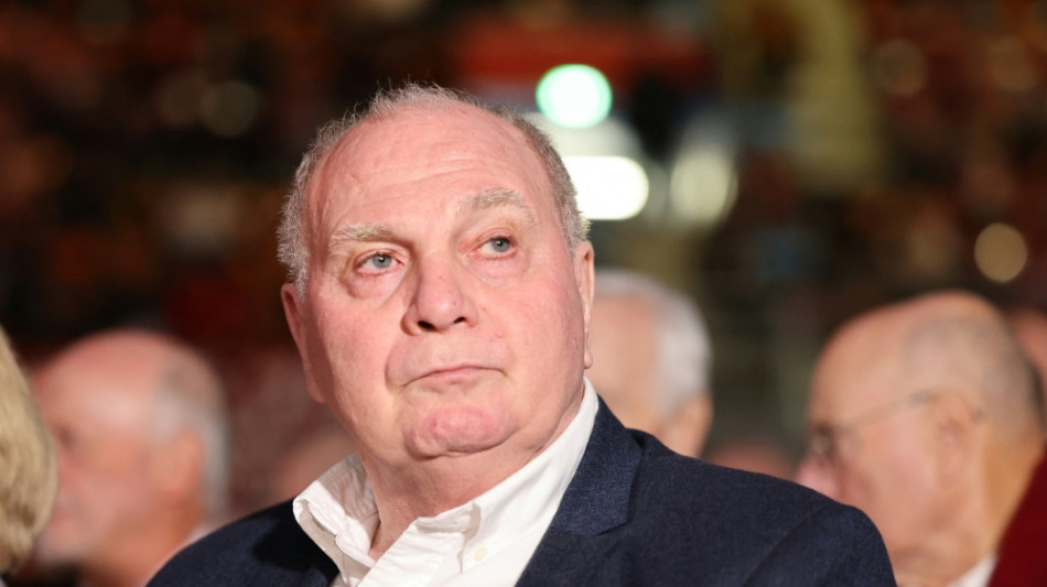 Festgeldkonto fast aufgebraucht: Hoeneß kündigt Sparkurs an