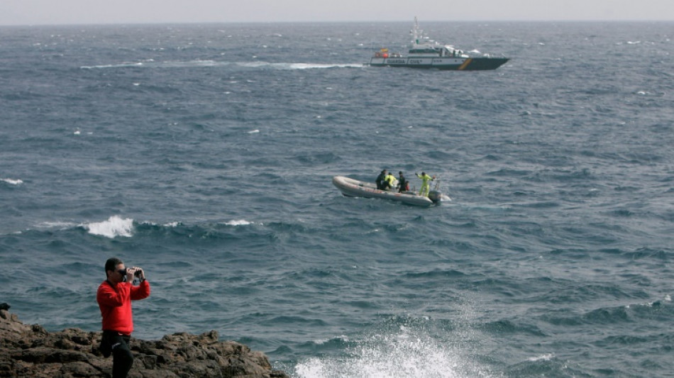 Hallan a una migrante embarazada muerta en una lancha cerca de Espa&ntilde;a