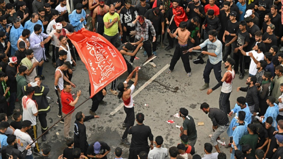 Kashmir Shiites march to mourn martyr after 33-year ban lifted