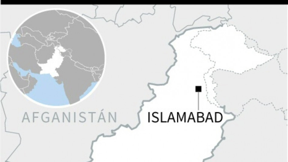 Rebeldes toman como rehenes a 450 pasajeros en un tren en Pakist&aacute;n