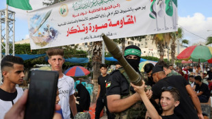 Ham&aacute;s expone en Gaza misiles y armas por primera vez