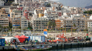 Localizan una embarcaci&oacute;n que podr&iacute;a transportar a unos 200 migrantes cerca de Canarias