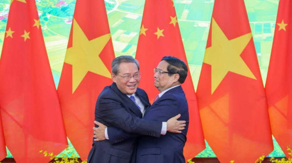Vietnam y China firman acuerdos econ&oacute;micos pese a las recientes tensiones