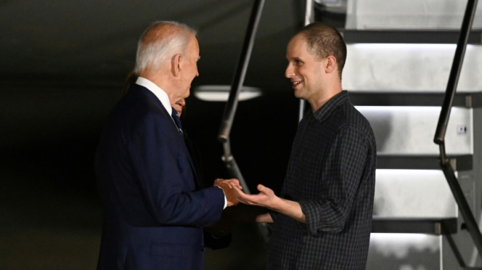 Biden accueille des prisonniers lib&eacute;r&eacute;s lors d'un &eacute;change historique entre la Russie et les Occidentaux