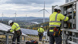 Electricistas colombianos se forman para cubrir la demanda laboral de la transici&oacute;n verde alemana