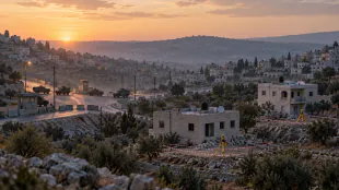 اعتقال 17 فلسطينياً بالضفة وإخطارات تمهد لهدم منزلين في نابلس
