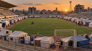 ملاعب وأندية غزة تتحول إلى مراكز لإيواء العائلات النازحة