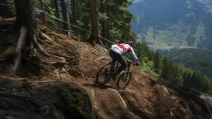 Jackson Goldstone verteidigt Downhill-WM-Titel im Val di Sole