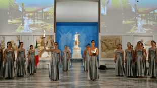 JO d'hiver 2026: la flamme olympique a d&eacute;but&eacute; son p&eacute;riple depuis Olympie