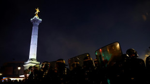 Los sindicatos luchan por mantener la movilizaci&oacute;n contra la reforma clave en Francia