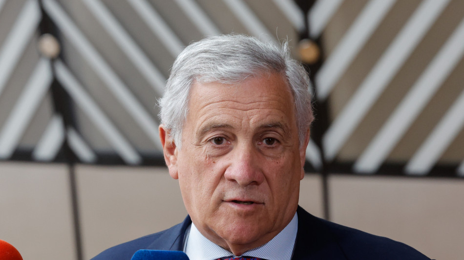 Tajani, 'con Israele tenere dialogo, sanzioni velleitarie'
