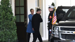 Zelensky afirma que apoio de Trump &eacute; 'crucial' para Ucr&acirc;nia ap&oacute;s bate-boca na Casa Branca