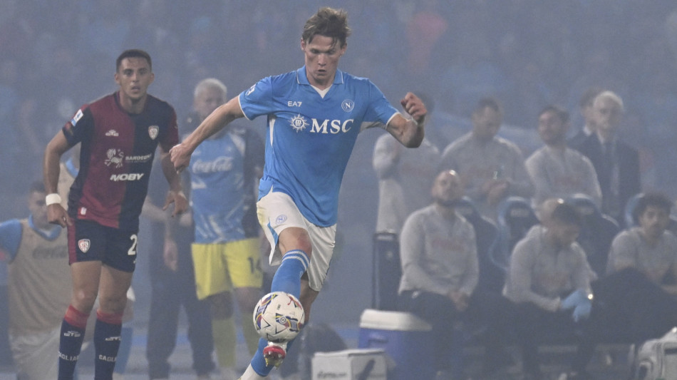 Napoli in vantaggio, fuochi d'artificio in città