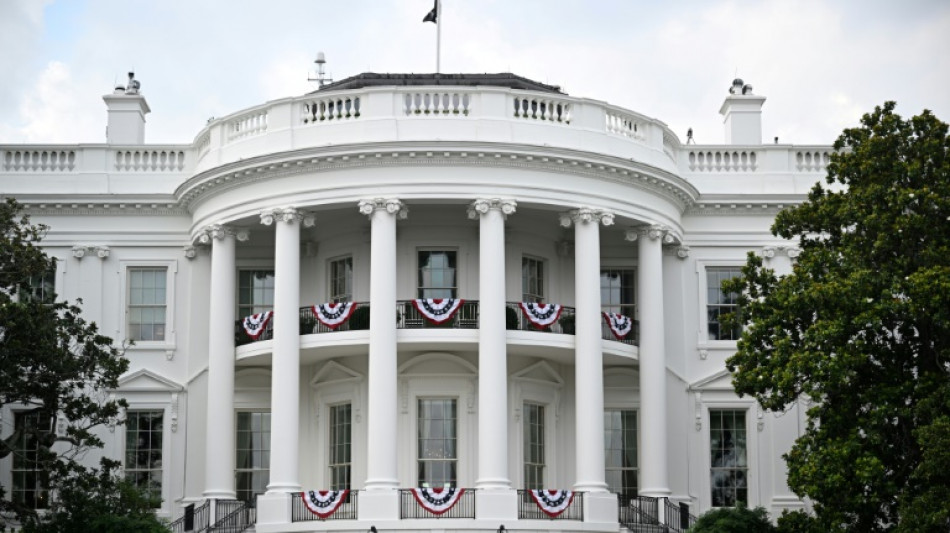 La Casa Blanca acuerda con empresas hacer m&aacute;s seguros contenidos creados con IA