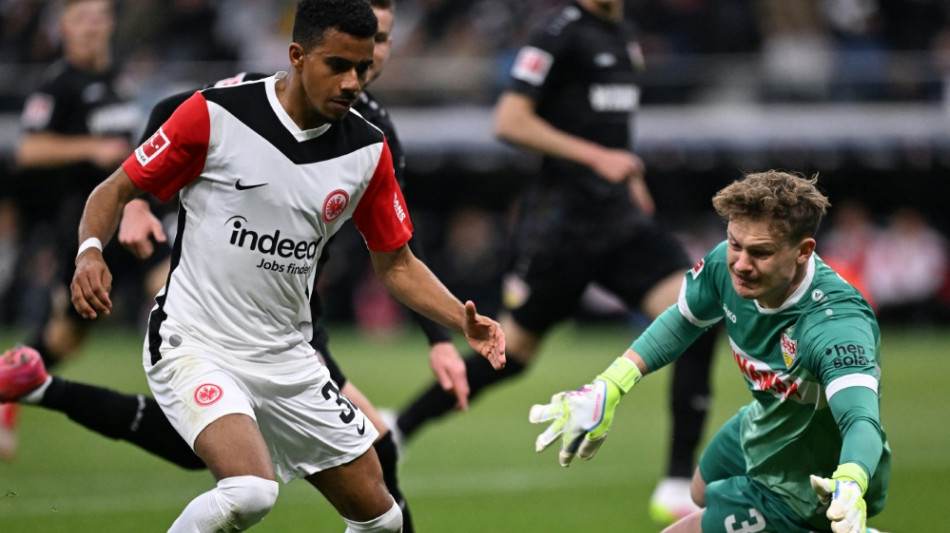 Götze trifft in Überzahl: Frankfurt auf Königsklassen-Kurs