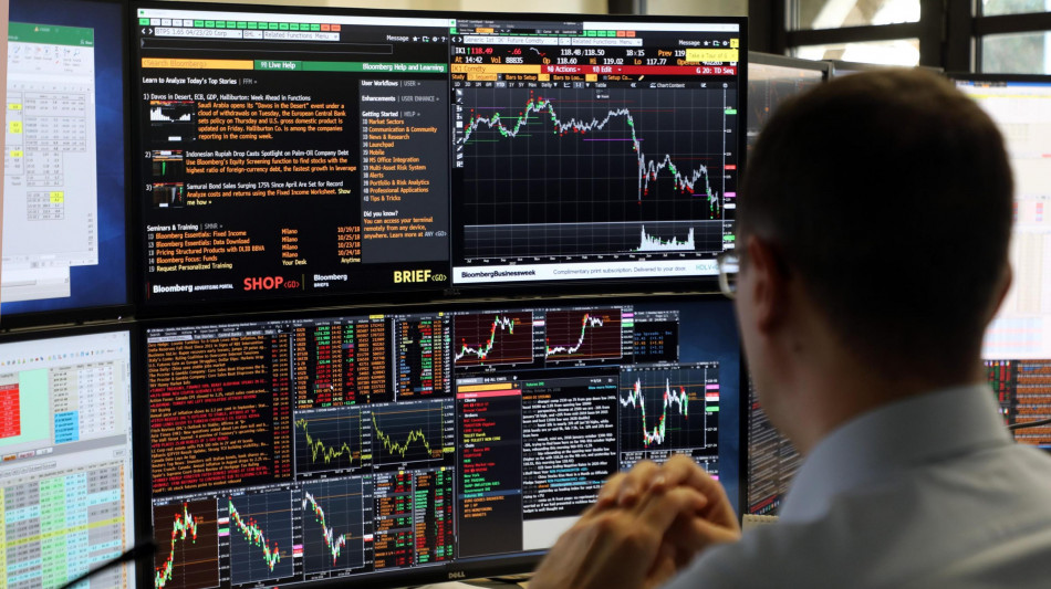 I rendimenti titoli Stato in calo, il Btp &egrave; al 3,78%