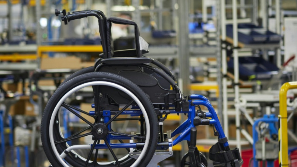 Remboursement des fauteuils roulants: des entreprises d&eacute;noncent des couacs, le gouvernement rassure