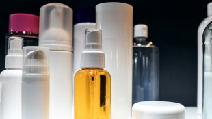 Cosmétiques: derrière le phénomène des "dupes", des dangers pour la santé